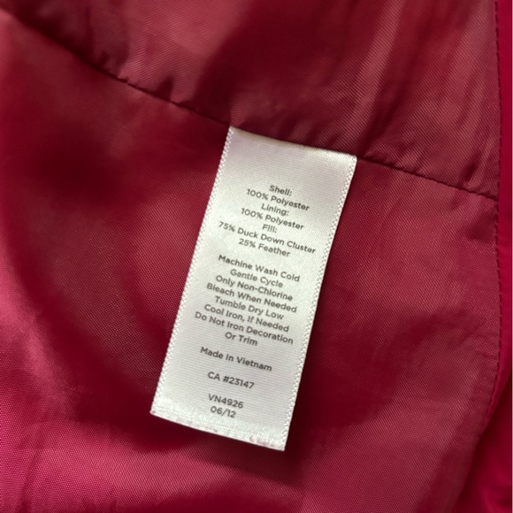 Talbots medium Red Down Filled Puffer Vest - Picture 3 of 4